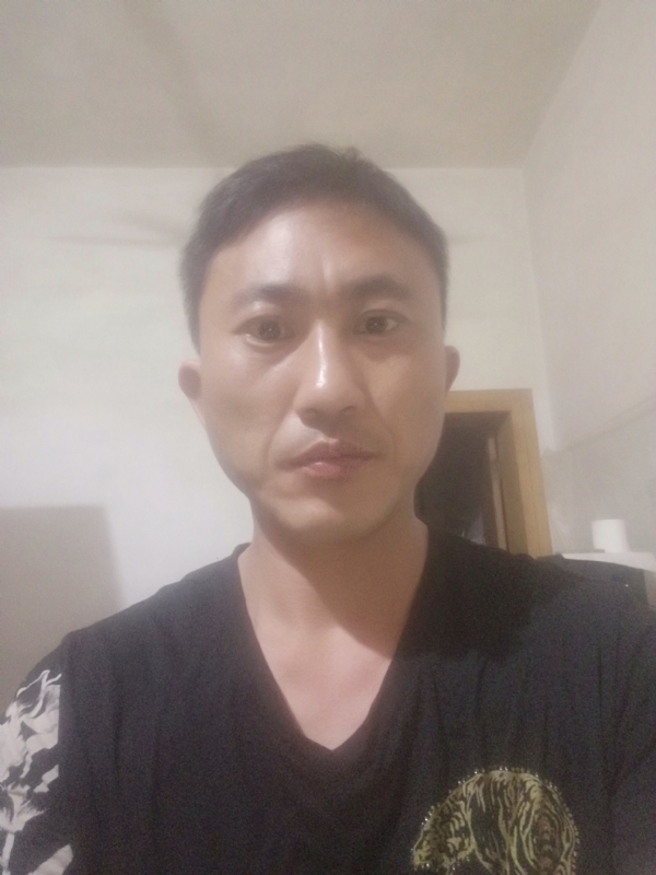 真爱无悔的第一张照片--乌鲁木齐相亲服务中心