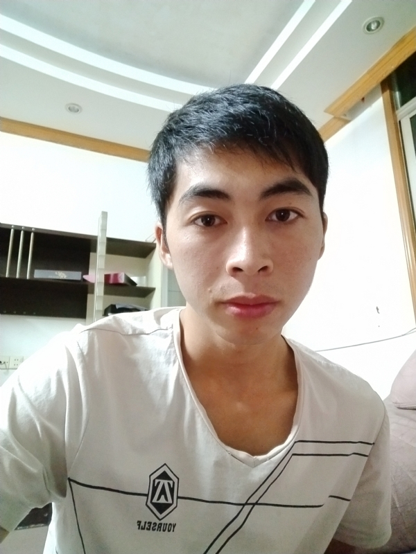 似微笑的第一张照片--乌鲁木齐相亲服务中心