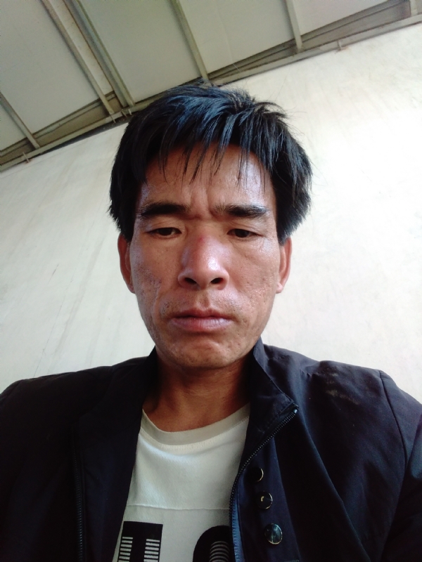 项斌的第一张照片--乌鲁木齐相亲服务中心