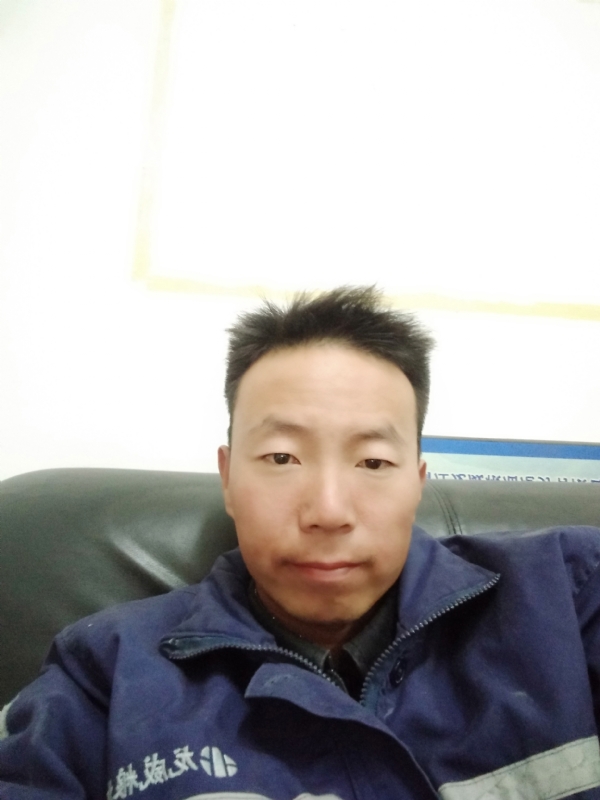 东西南北风的第一张照片--乌鲁木齐相亲服务中心