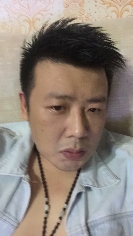 沐浴阳光的第一张照片--乌鲁木齐相亲服务中心