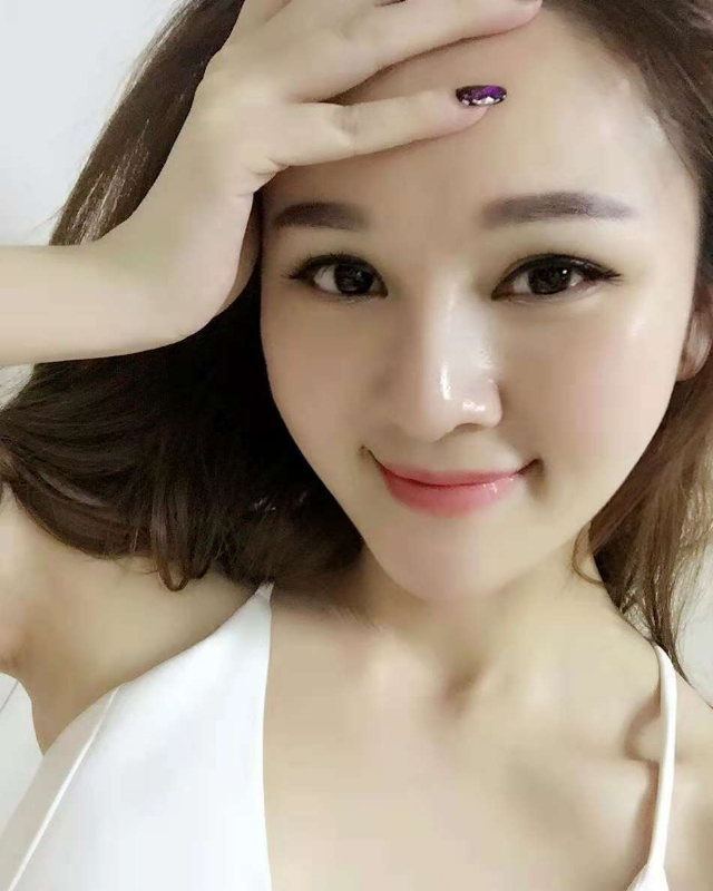 欣颖的第一张照片--乌鲁木齐相亲服务中心