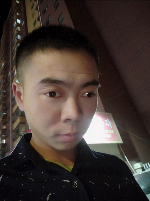 盛夏的果实的第一张照片--乌鲁木齐相亲服务中心