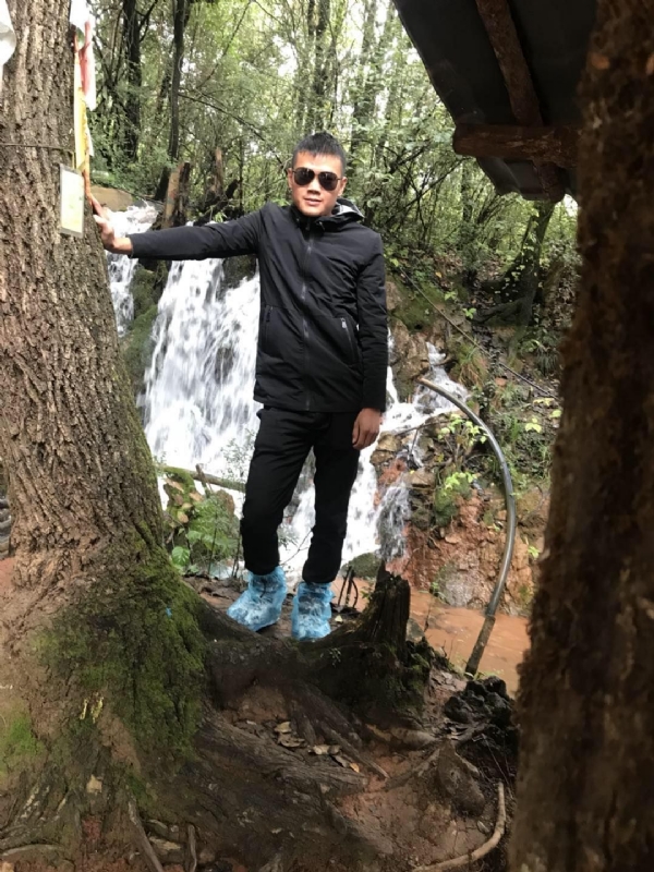 譕忄的第一张照片--乌鲁木齐相亲服务中心