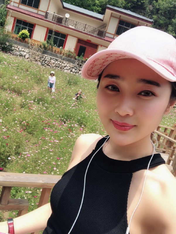 诗琪的第二张照片--乌鲁木齐相亲服务中心