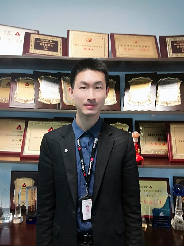 魔都青年的第一张照片--乌鲁木齐相亲服务中心