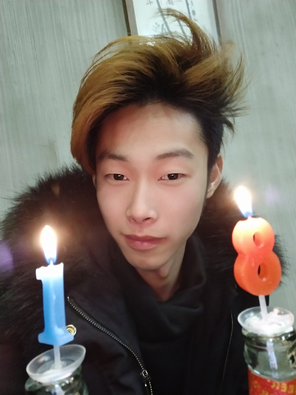 渣男的第一张照片--乌鲁木齐相亲服务中心