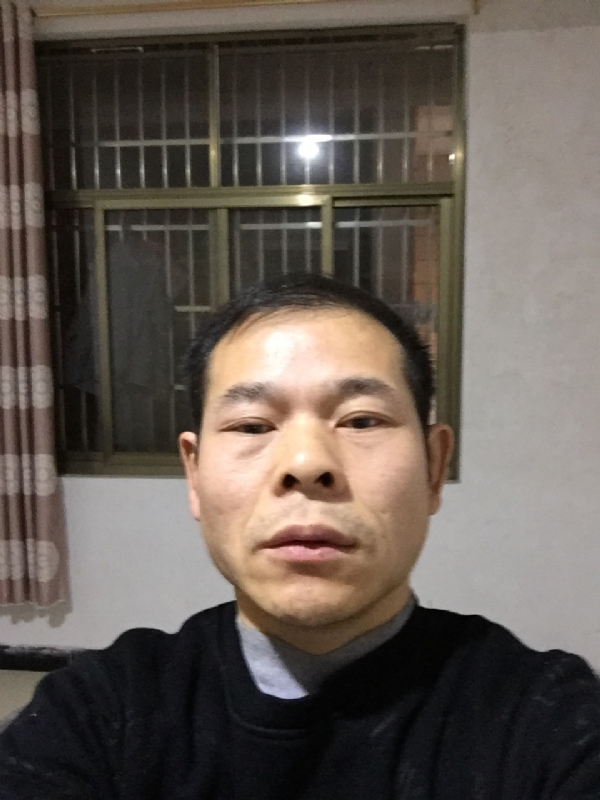 徐徐清风的第一张照片--乌鲁木齐相亲服务中心