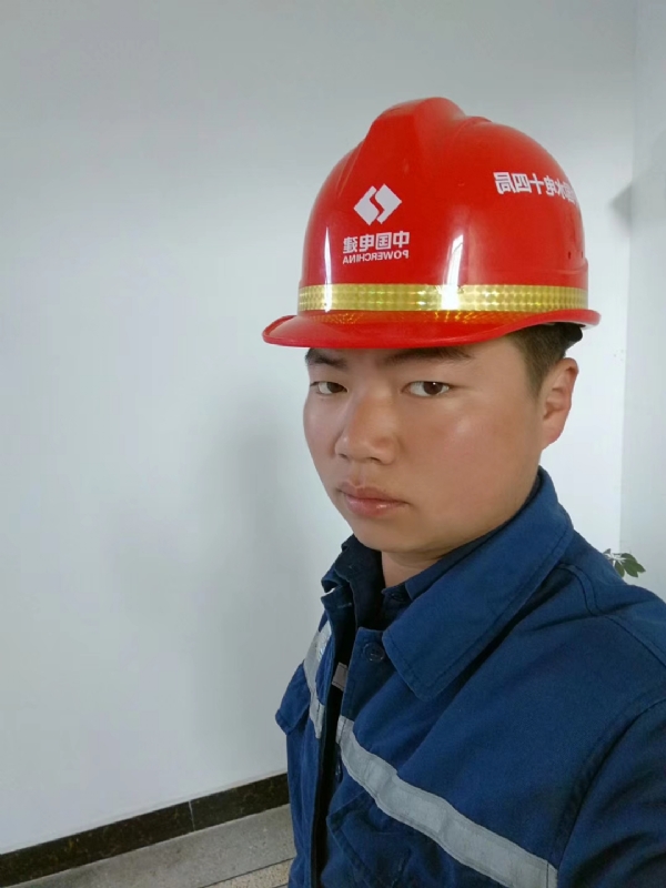 小公牛的第一张照片--乌鲁木齐相亲服务中心