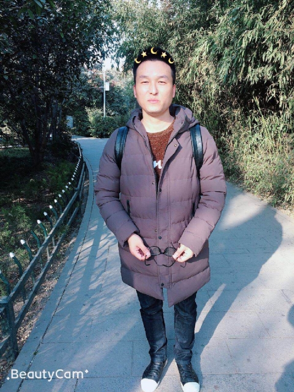 马儿的第一张照片--乌鲁木齐相亲服务中心