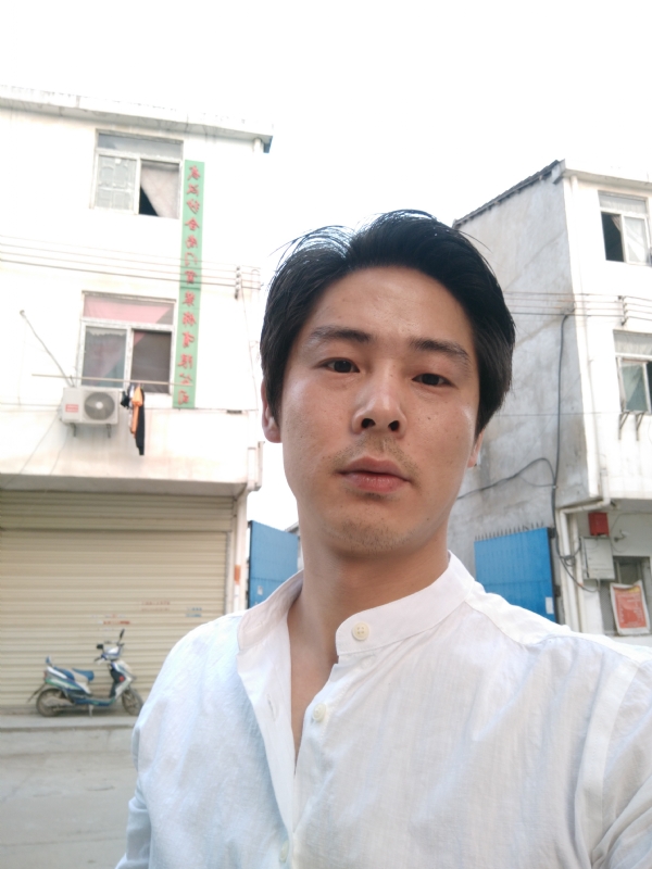 峰哥的第一张照片--乌鲁木齐相亲服务中心