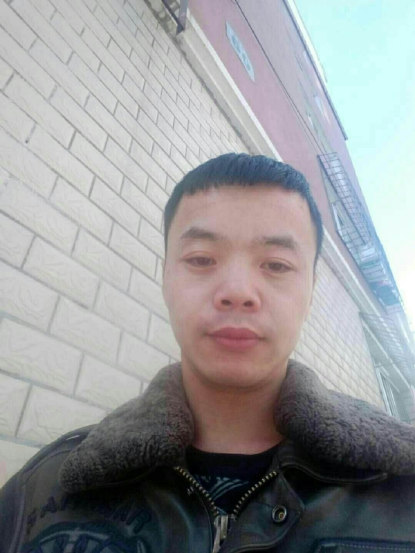 八零逅村民的第二张照片--乌鲁木齐相亲服务中心