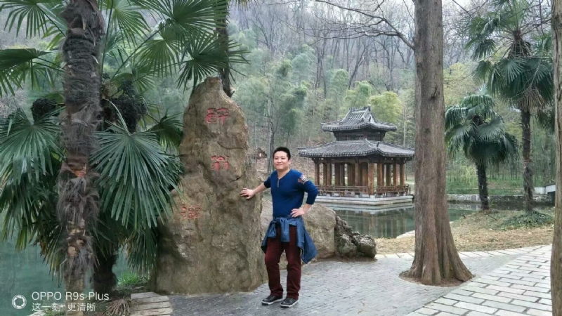 烦事用点心的第一张照片--乌鲁木齐相亲服务中心