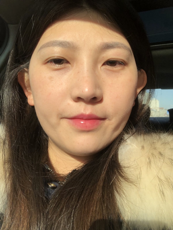 轻闭双眼的第一张照片--乌鲁木齐相亲服务中心