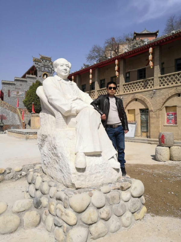 单身汉的第一张照片--乌鲁木齐相亲服务中心