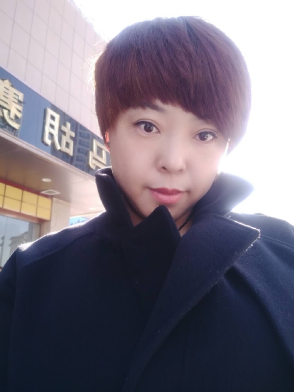 霞儿的第一张照片--乌鲁木齐相亲服务中心