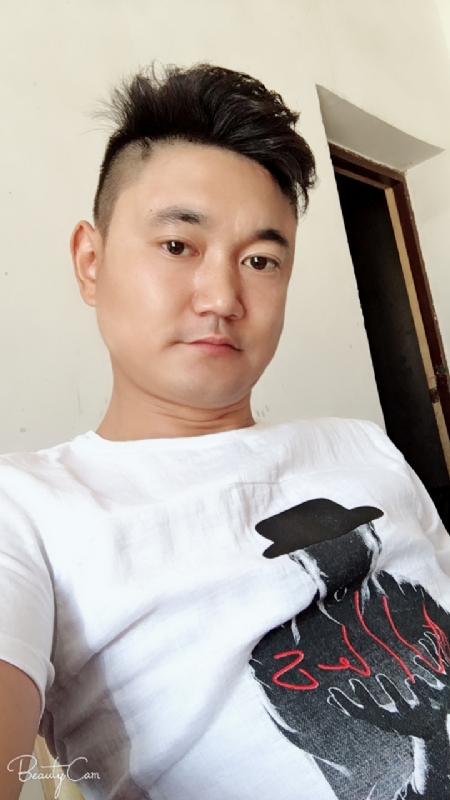 yang的第一张照片--乌鲁木齐相亲服务中心