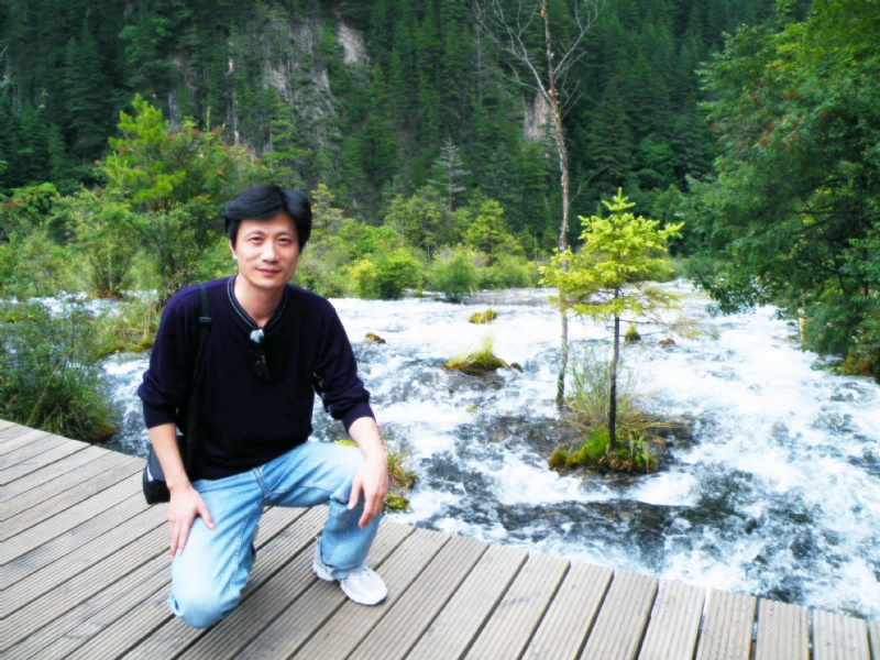 霞飞哥的第一张照片--乌鲁木齐相亲服务中心