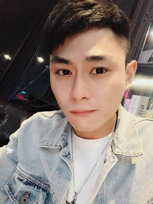 浩浩的第一张照片--乌鲁木齐相亲服务中心