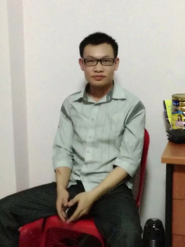 坚强不屈的第一张照片--乌鲁木齐相亲服务中心