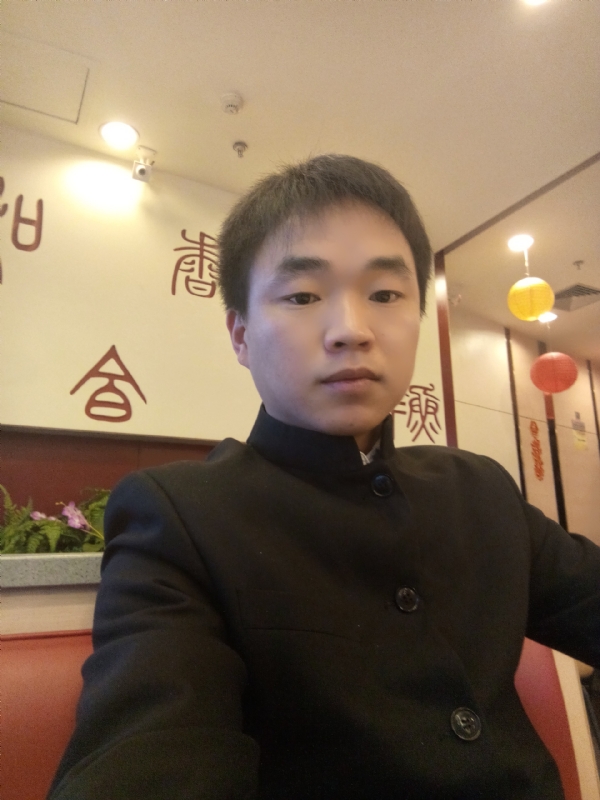 夜凉露沾衣的第一张照片--乌鲁木齐相亲服务中心