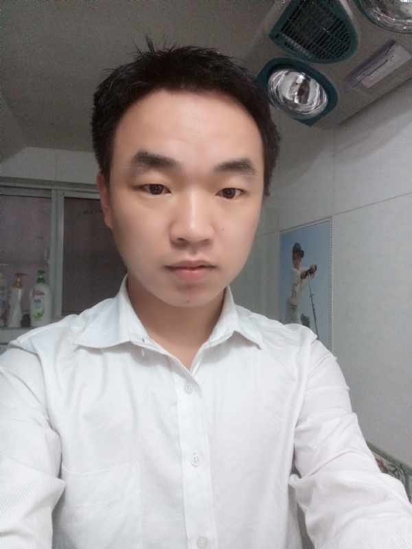夜凉露沾衣的第二张照片--乌鲁木齐相亲服务中心