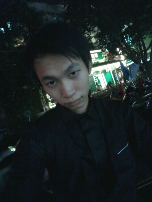 瞬间回眸的第一张照片--乌鲁木齐相亲服务中心