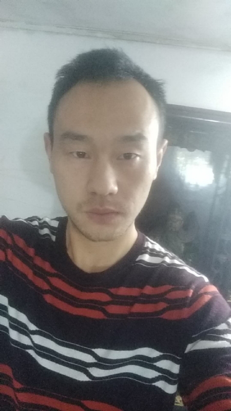 张浩浩的第一张照片--乌鲁木齐相亲服务中心