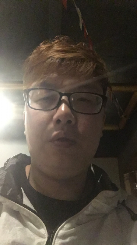 深情久伴更长情的第一张照片--乌鲁木齐相亲服务中心