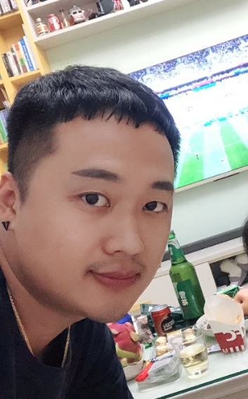 枫叶的第一张照片--乌鲁木齐相亲服务中心