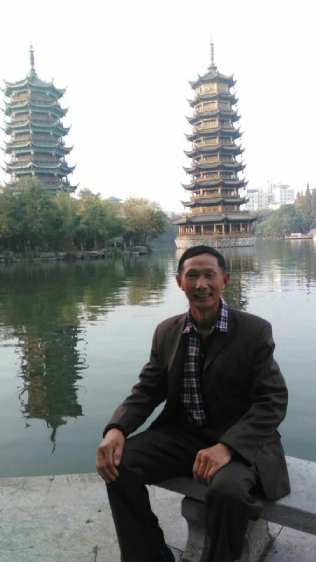 寻找有缘人的第一张照片--乌鲁木齐相亲服务中心