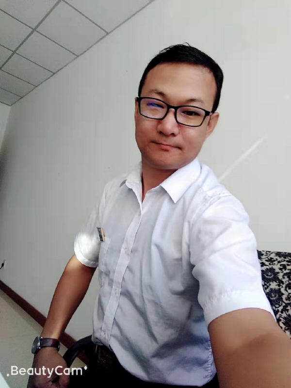 小飞的第一张照片--乌鲁木齐相亲服务中心