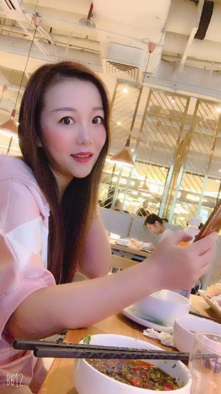蔷薇的第一张照片--乌鲁木齐相亲服务中心