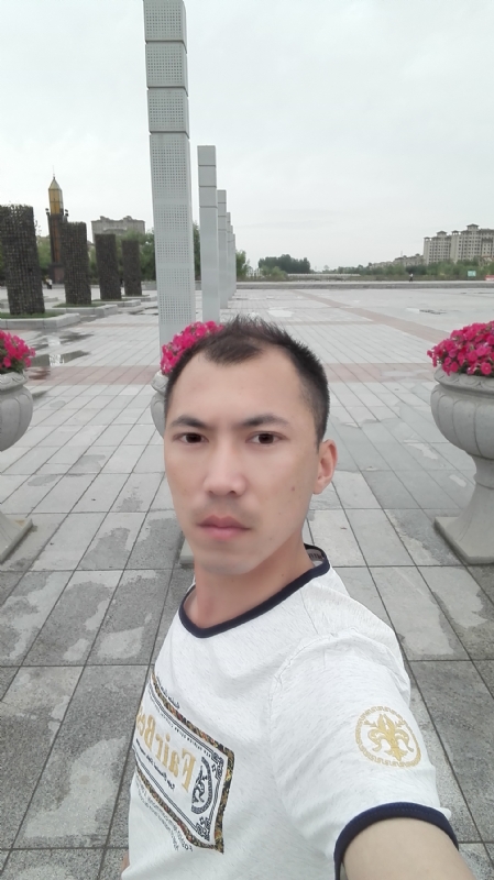 天平的第一张照片--乌鲁木齐相亲服务中心