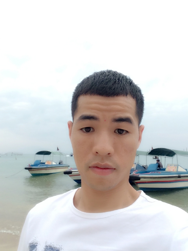 冷风的第一张照片--乌鲁木齐相亲服务中心