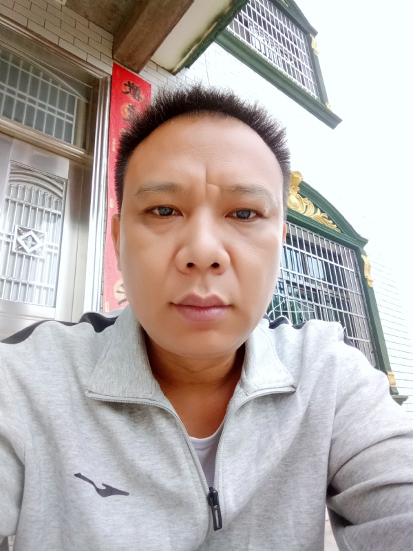 随缘的第一张照片--乌鲁木齐相亲服务中心