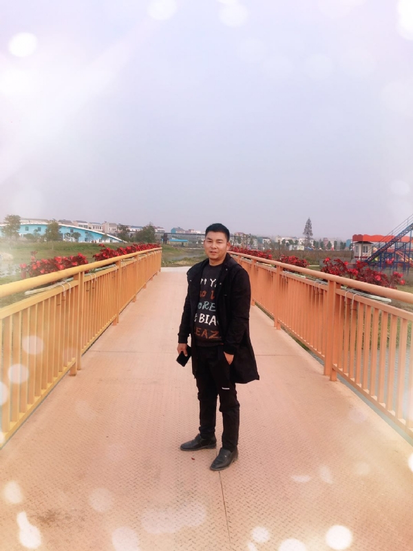 清风的第二张照片--乌鲁木齐相亲服务中心