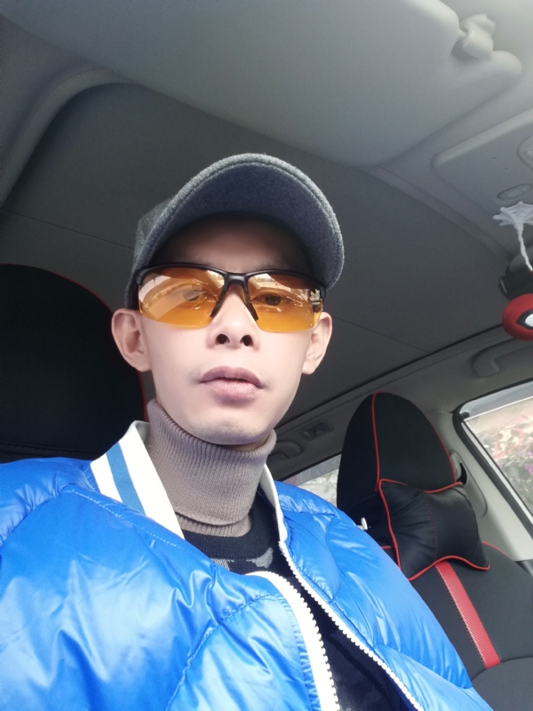 愿得一人心的第一张照片--乌鲁木齐相亲服务中心