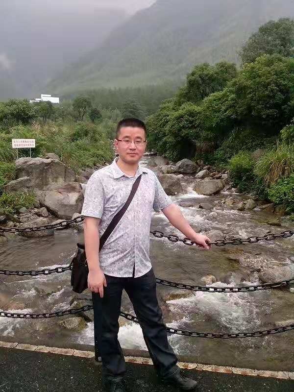 淡定牛魔王的第三张照片--乌鲁木齐相亲服务中心