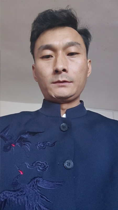 逆袭的小老鼠～龙long的第一张照片--乌鲁木齐相亲服务中心