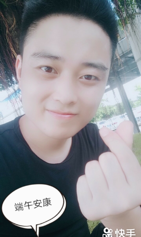 温暖的陈公子的第一张照片--乌鲁木齐相亲服务中心