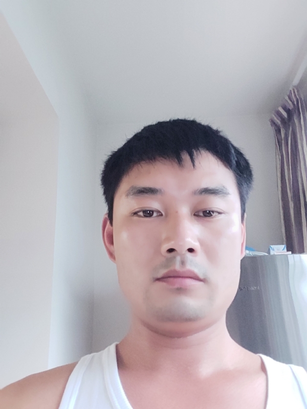 MM的第一张照片--乌鲁木齐相亲服务中心