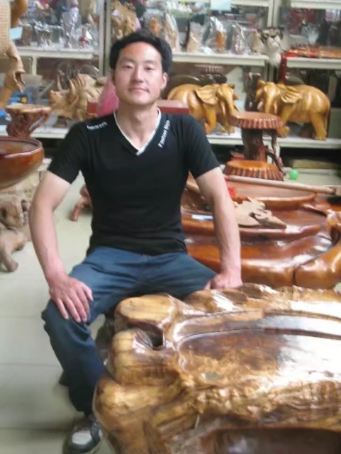 春暖花开的第一张照片--乌鲁木齐相亲服务中心