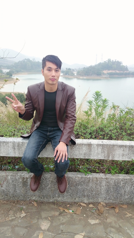 达尔的第一张照片--乌鲁木齐相亲服务中心