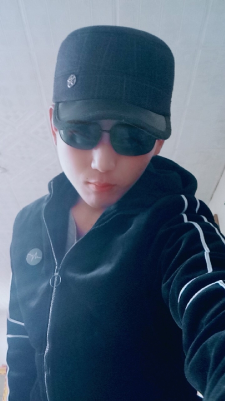 等你的季节的第一张照片--乌鲁木齐相亲服务中心