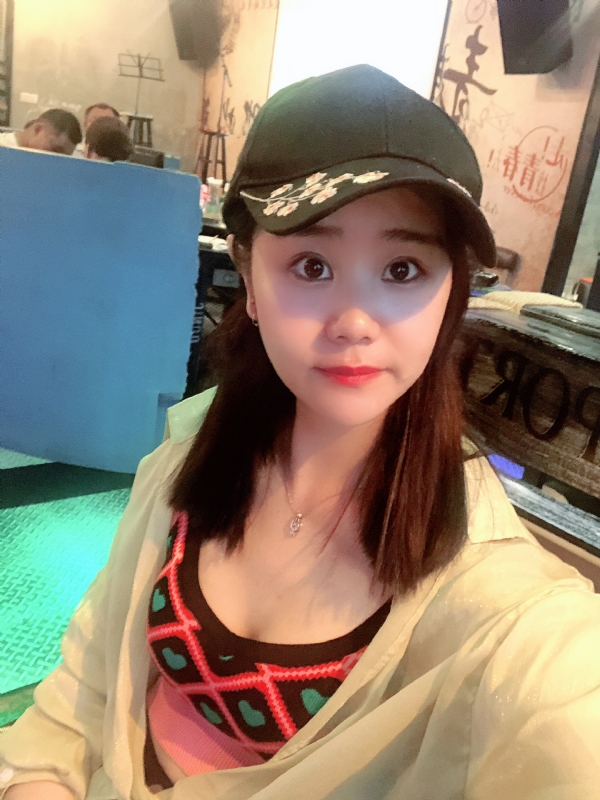 沐秋的第一张照片--乌鲁木齐相亲服务中心