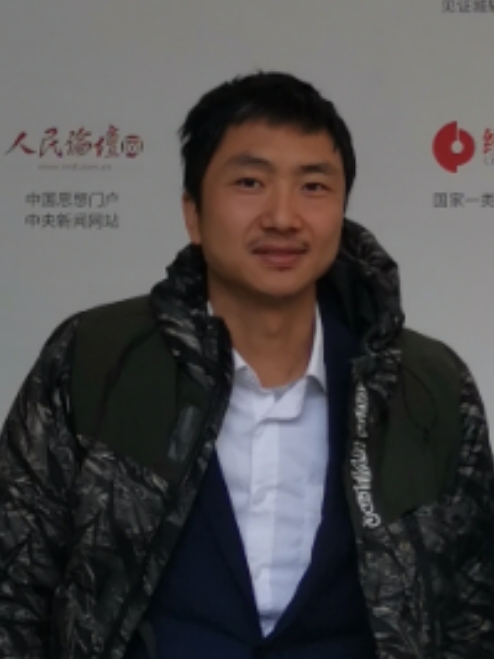 明的第一张照片--乌鲁木齐相亲服务中心