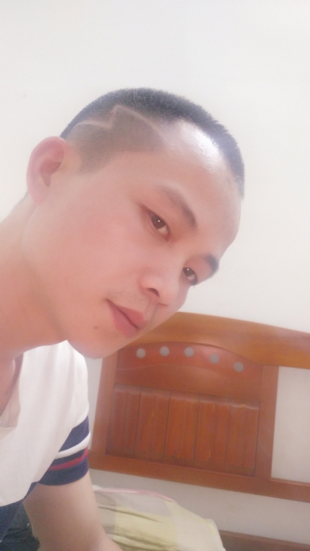 骑着蜗牛看世界的第一张照片--乌鲁木齐相亲服务中心