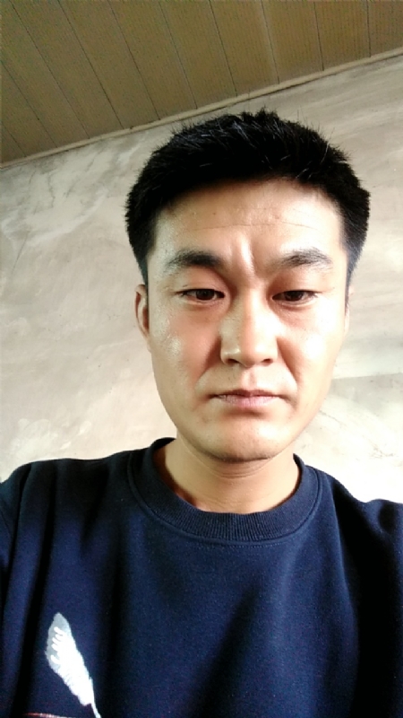 侯银学HyX的第一张照片--乌鲁木齐相亲服务中心