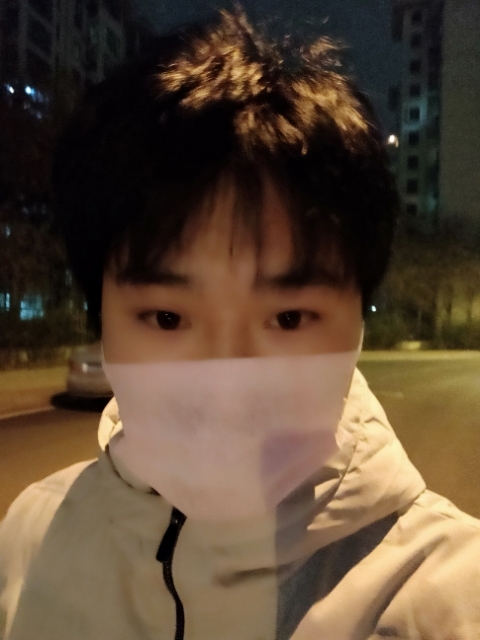 偏丶执的第一张照片--乌鲁木齐相亲服务中心